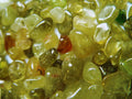Granat grün Grossular - Kristallstab C-Füllung